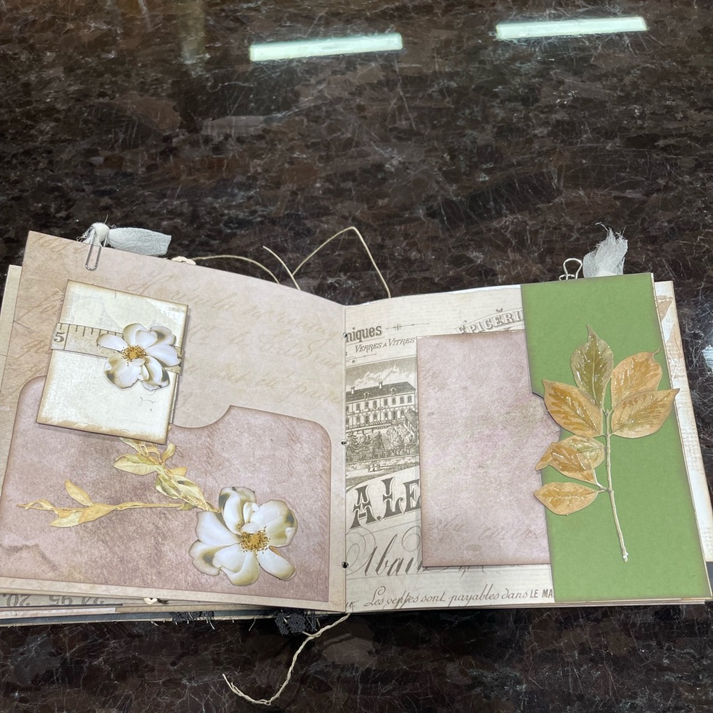 SOLD Vintage journal, 6x6 SOLD - Picture 6 of 13